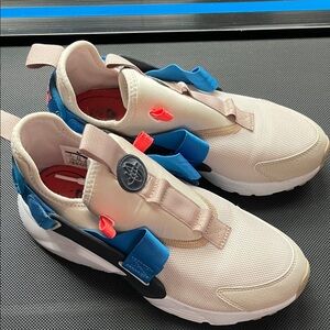 Nike Air Huarache Sneakers